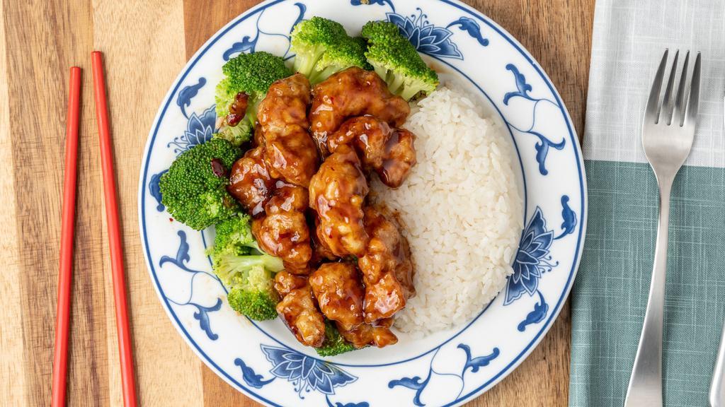 General Tso'S Chicken (Large) · Hot and spicy.