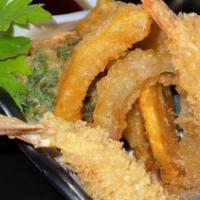 Shrimp Tempura Appetizer · 2 pcs shrimp with 4 veges