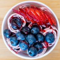 Berry Blast · Cream base & mixed berries.