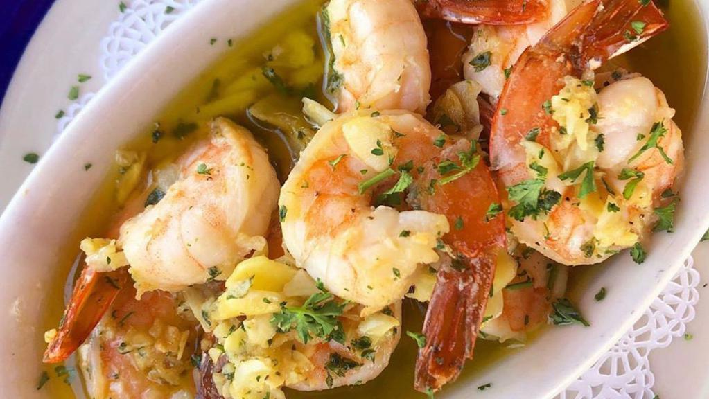 Camarones Al Ajillo · (For garlic lovers) shrimp scampi.