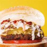 Gordo Burger Mix · Chicken or beef burger, with a sauce of garlic, showy, pink, pineapple, mustard, ketchup, ch...