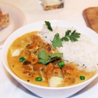 Chicken Korma Bowl · Coconut-based sauce from the Malabar coast.  Spice Level: Mild