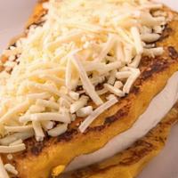 Cachapa With Cheese · Con queso de mano