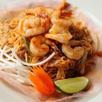 Pad Thai (Gf) · Rice noodle, tamarind sauce, egg, scallion, crushed peanut, bean sprout