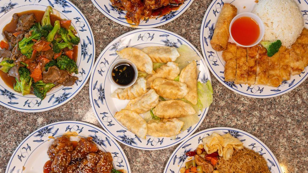 Lee's Garden · Chinese · Noodles · Seafood · Chicken