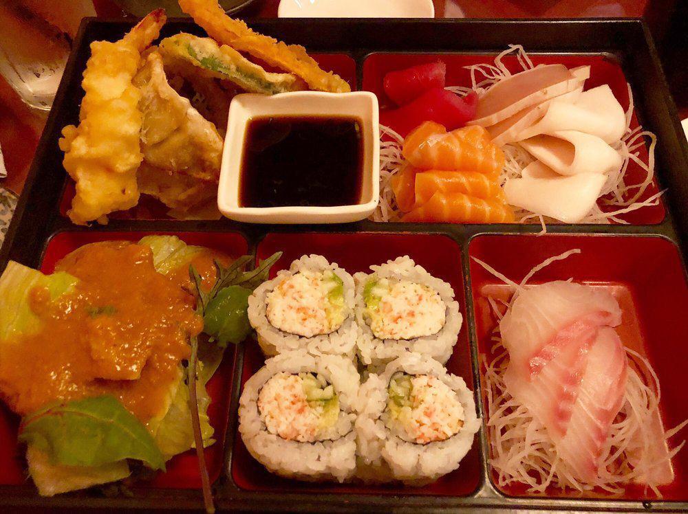 Mua Sushi · Japanese · Sushi · Salad · Asian