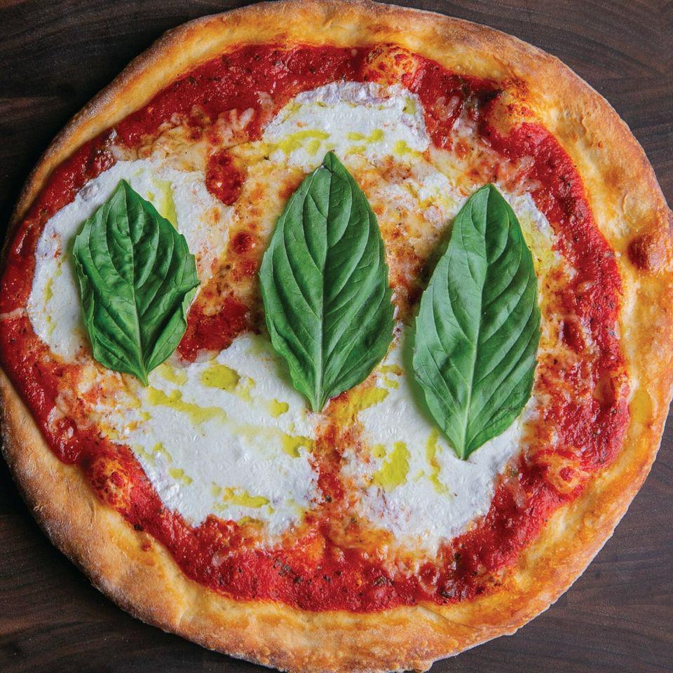 Anthony's Pizzeria · Pizza · Salad · Italian · Soup · Desserts