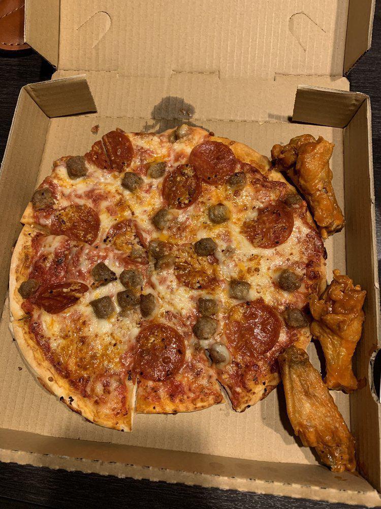 City Pizza Plus Wings (Belt Line) · Pizza · Seafood · Italian · Chicken · Sandwiches