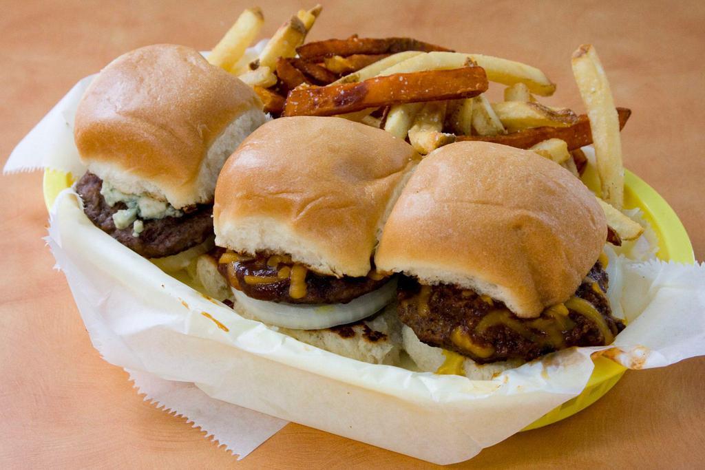 Phil's Icehouse · Burgers · Sandwiches · Chicken