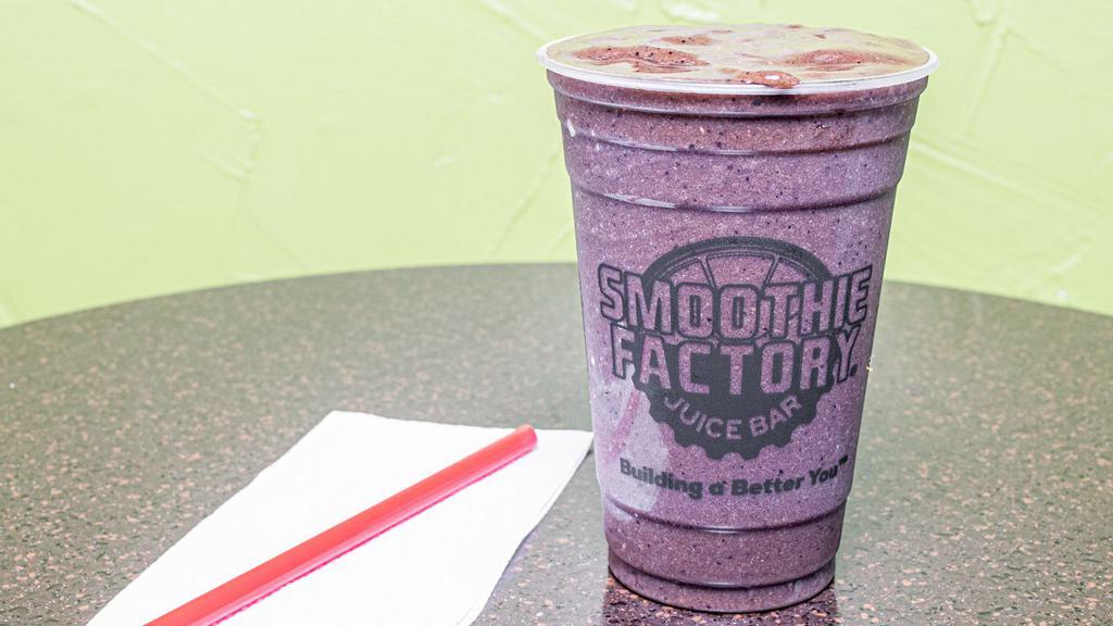 Ginger Berry Greens · Strawberry, blueberry, raspberry, orange, spinach, kale, ginger. If you would like to add additional boosts at an additional charge. Our standard recipe for this smoothie does not use any added sweeteners, but please feel free to select a different sweetener.