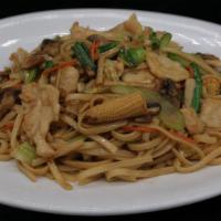 Asian City Lo Mein · Egg noodles stir-fried with mixed vegetables and a choice of beef, pork, chicken or shrimp.