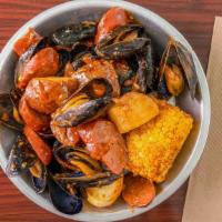 Black Mussels (Lb) · 1 pound of whole  black  mussels.