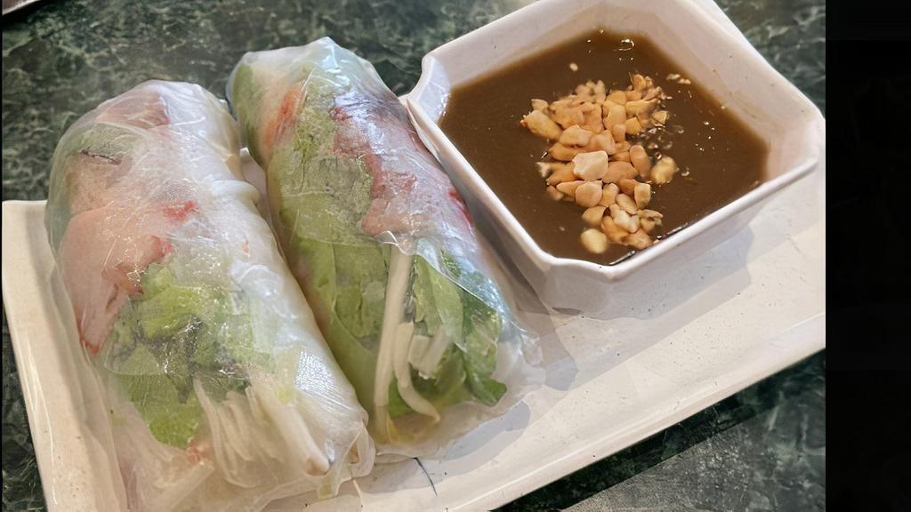 Goi Cuon Rau · Spring rolls with fried tofu, vermicelli, lettuce, and bean sprouts served with peanut sauce (2 pieces)