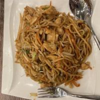 Chicken Lo Mein · Stir-fried Noodle with Whit Meat Chicken,Green Onions,Yellow Onions,Carrots,Cabbage and Bean...