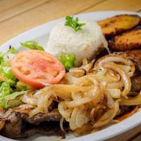 Higado Encebollado · Grilled liver in sauteed onions, served with rice, salad and sweet plantain.
