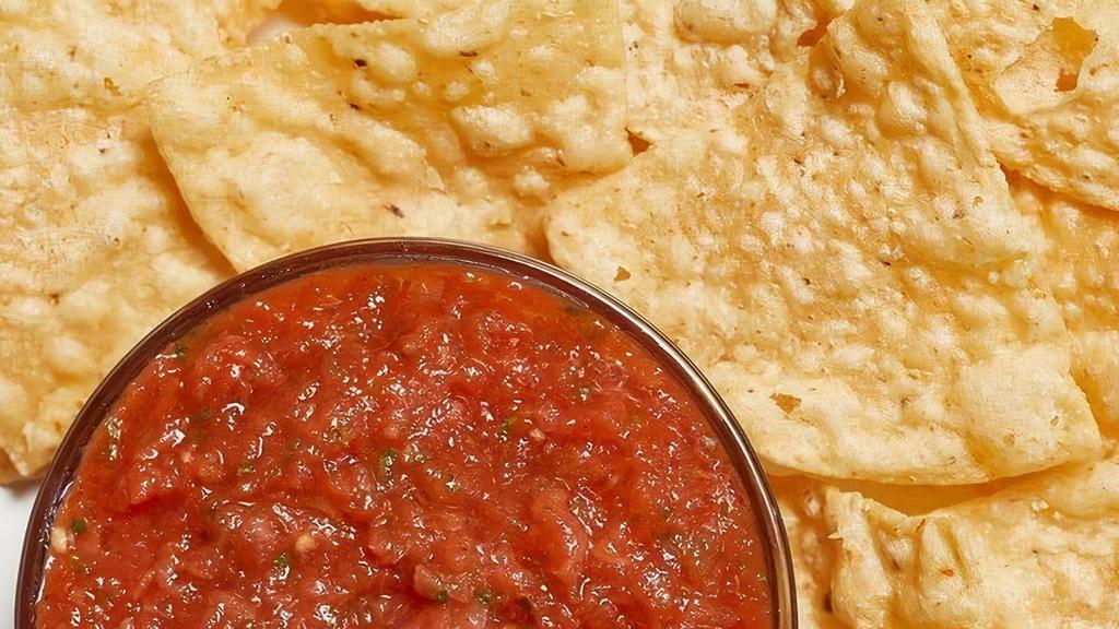 Large Chips & Salsa · 