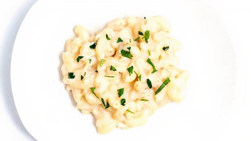 Kids Mac + Cheese · White cheddar, asiago, and whole-milk. mozzarella with noodles