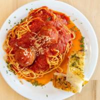 Spaghetti With Homemade Meatballs Pasta · 