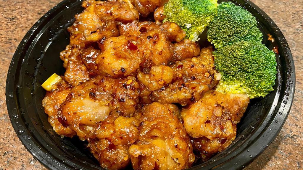 General Tso'S Style · Light spicy, dry red peppers, broccoli, brown sauce. (Protein selection is battered and fried).