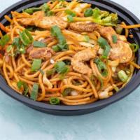Chicken Chow Mein / Noodle · Stir-fried chicken and vegetables with boiled noodles.