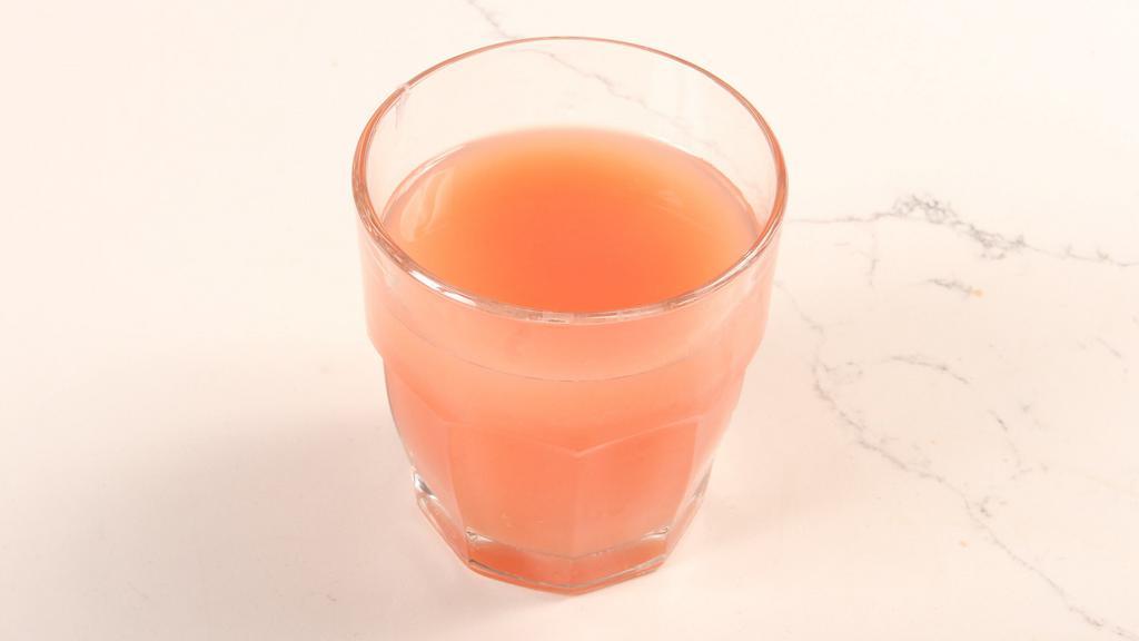Grapefruit Juice · 100% fresh, daily made.