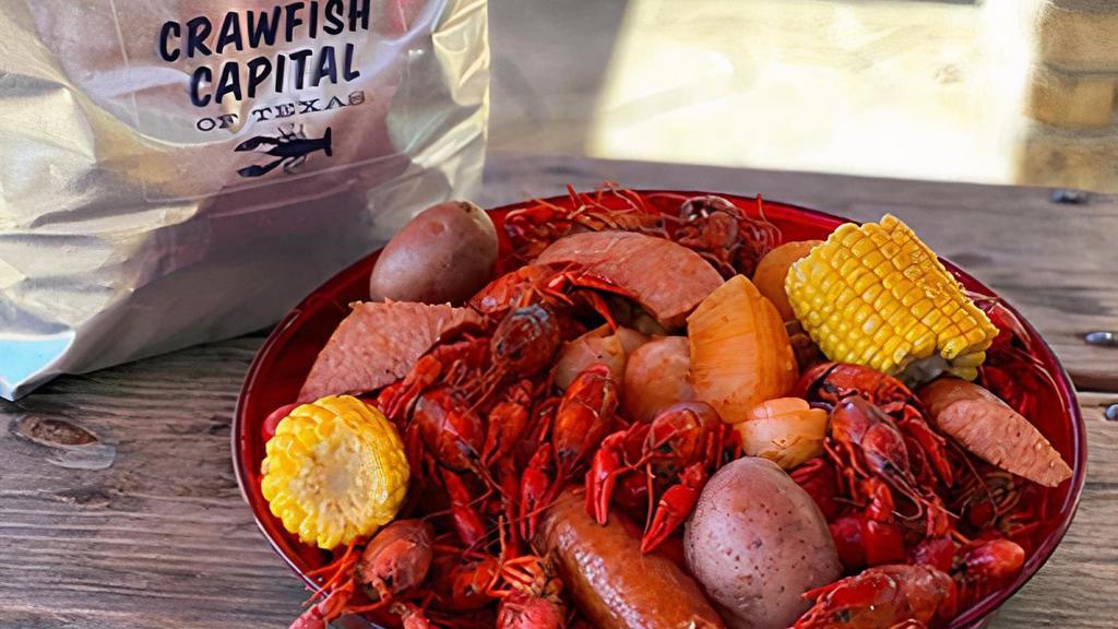 4 Lbs To Geaux Boil · We cook ‘em, you take ‘em. Have a Willie’s crawfish boil with the works on your patio – perfect for your whole crawfish crew. Boiled Louisiana crawfish, fresh corn, potatoes, mushrooms, onions, and sausage all packed up and ready to geaux in a reusable thermal bag!