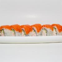 Alaskan Roll · RAW FISH. Inside : Crabmeat, Avocado and Cucumber / Top : Fresh Salmon.