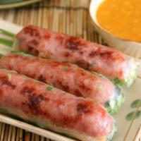 Nem Nuong Cuon (2) · Fresh salad rolls with grilled pork sausage.