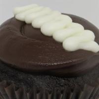 Choco Cream · Chocolate cake - filled with buttercream, fudge swirl