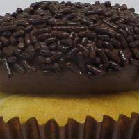 Vanilla Chocolate Buttercream · Vanilla cake and chocolate buttercream frosting