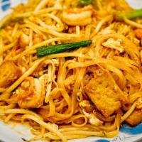 Thai Style Noodle- Pad Thai · Rice noodle with shrimp or chicken stir-fried in sweet and spicy sauce.