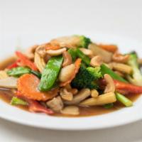 Pad Mixed Vegetables · Mixed vegetables stir-fry with garlic and oyster sauce