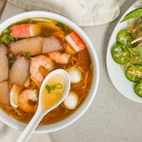 Hủ Tiếu Dai Thập Cảm · Clear rice noodle seafood & Bbq pork soup.