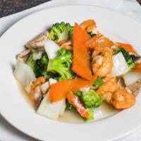 Chicken & Shrimp With Broccoli · Spicy.