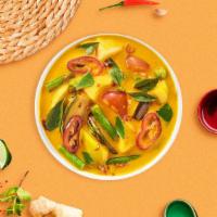 Past Of Panang Curry · Panang curry chili paste simmered in coconut milk with bell peppers and basil.