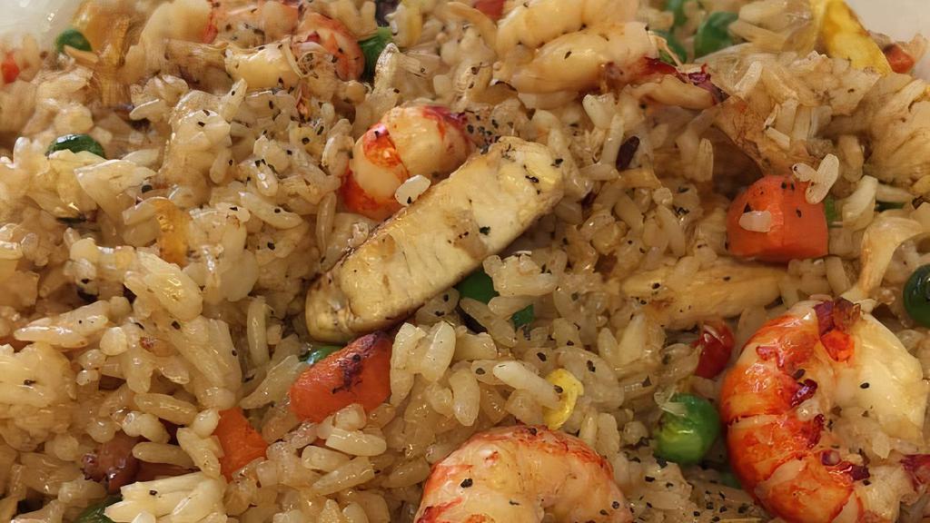 House Special (Combo) Fried Rice · House special (crawfish, shrimp and chicken).