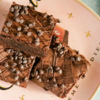 Chocolate Caramel Brownies · 
