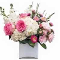 Pretty Lady Deluxe · This Pretty Lady consists of a white hydrangea, pink roses, fragrant stock and light pink sp...