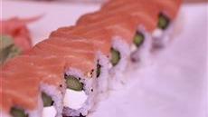 Tuna Roll · Choose sushi roll or roll.