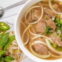 Beef Noodle Soup - Pho Tai · Rice noodle topped with eye-round steak