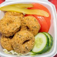 Falafel Arabi · Fried ball made from beans.