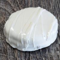 Dipped Oreos -White Confection · 2 Pack - Oreo Cookie dipped in creamy White Confection.