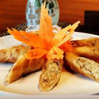 Fried Spring Rolls (6) · Chicken or vegetarian. Glass noodles, Thai herbs, julienne vegetable, and rice paper.