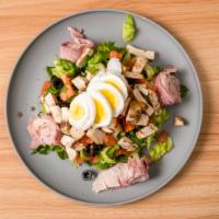  Small Chef Salad · Ham, turkey, chicken eggs, romaine lettuce, tomatoes, mushrooms, and black olives.