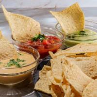 Queso, Salsa & Chips · 