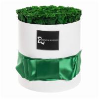 Dublin · Hunter Green Roses (Box is slightly damaged)
Box Color: White Round