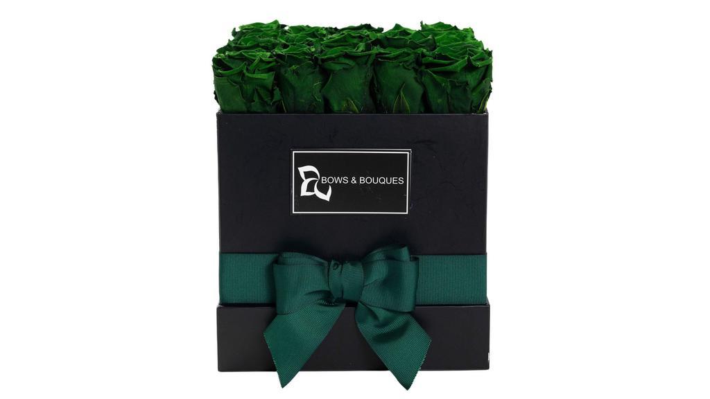 Hunter Green · Hunter Green Roses
Box Color: Black Round