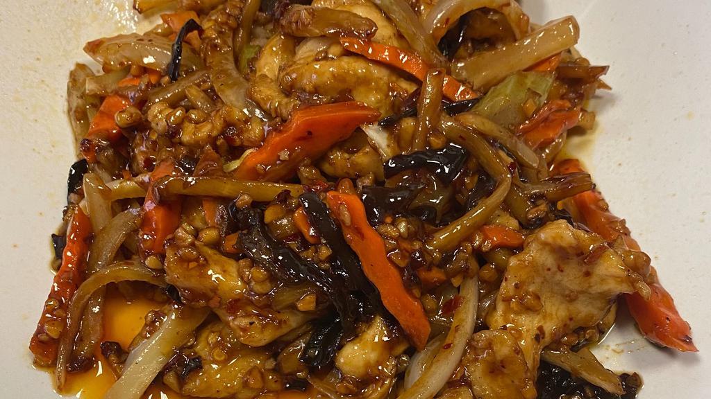 Garlic Sauce (Serves 5 - 7) · Spicy. Garlic sauce water chestnuts, celery shredded bamboo shoots, carrots, black fungus and onions.