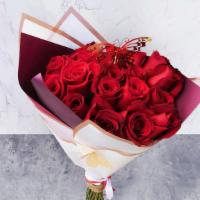 25 Roses Bunch ~ Ramillete 25 Rosas · What is shown on the picture is included,
you can add more items to it if you wish in order ...