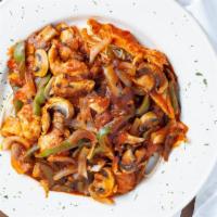 Chicken Cacciatore · Chicken breast sautéed with fresh mushrooms, tomato sauce, green peppers and onions.